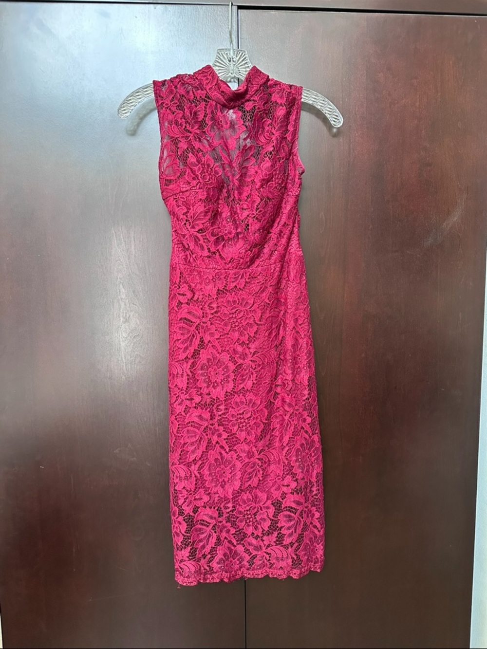 Sleeveless Lace Midi Dress